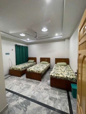 Karachi Boys Hostel | Affordable Student Accommodation with Full Facilities